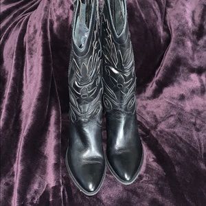 Women’s Carlos Santana Ace cutout cowboy boots